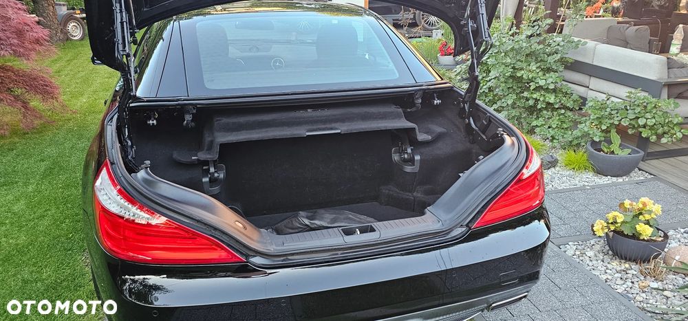 Mercedes-Benz SL - 12