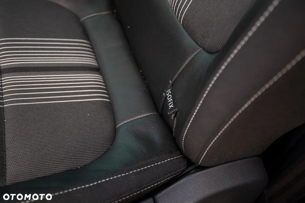 Volkswagen Sharan 2.0 TDI DSG BlueMotion Technology Match - 19