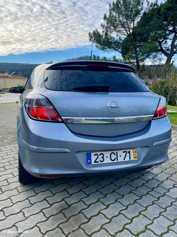 Opel Astra GTC 1.3 CDTI - 4