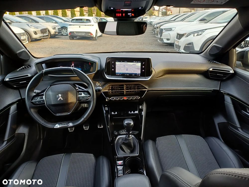 Peugeot 208 PureTech 100 GT - 19