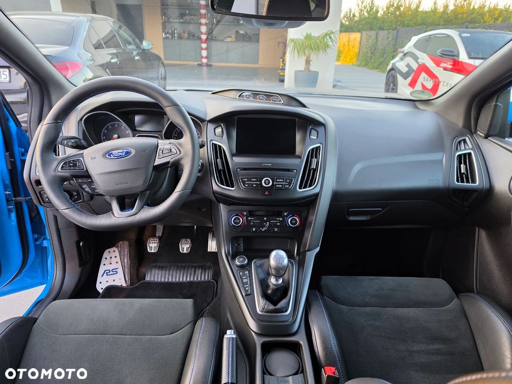 Ford Focus - 10