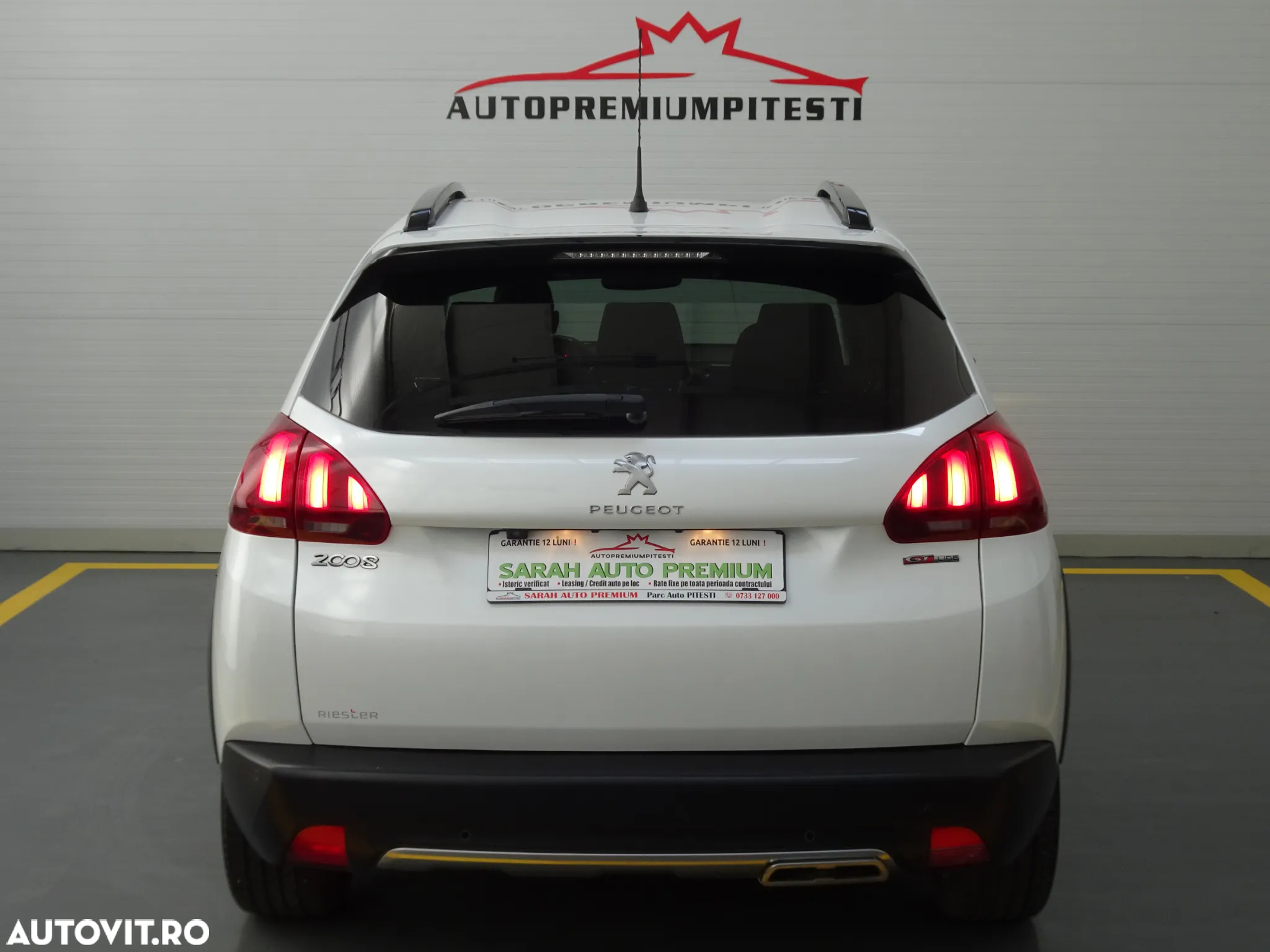 Peugeot 2008 1.2 L PureTech STT GT Line - 9