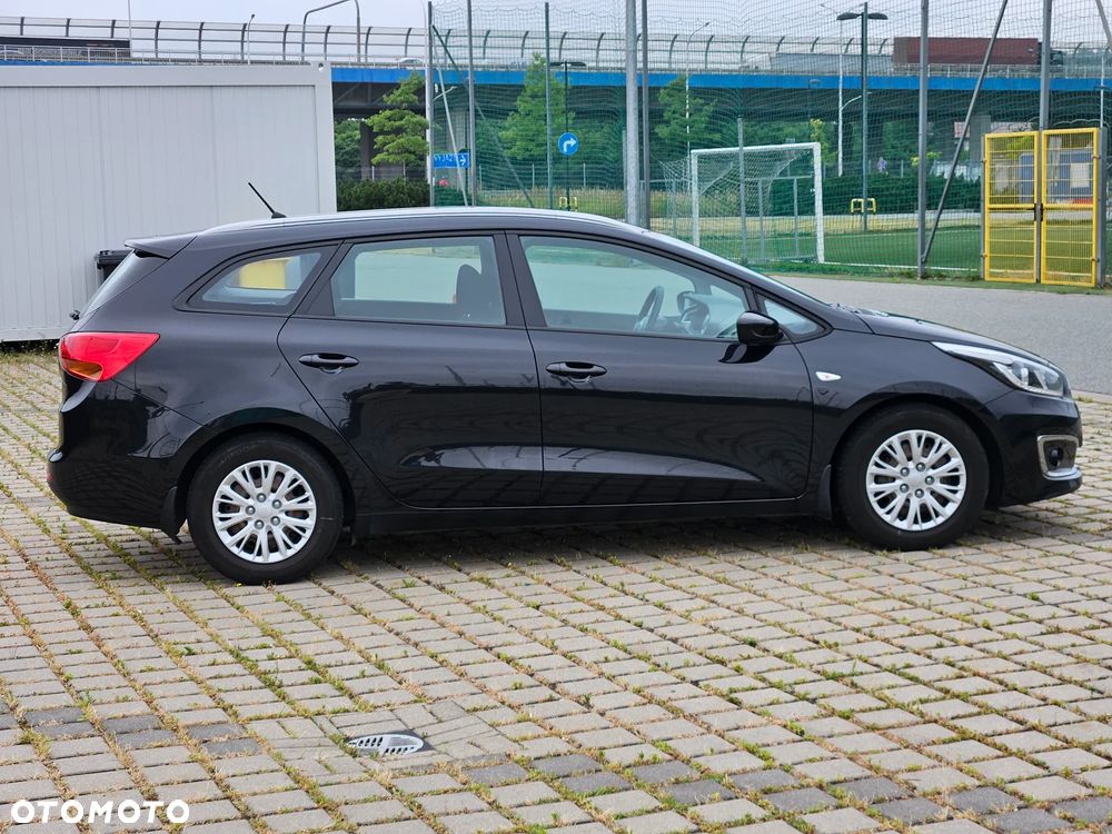 Kia Ceed 1.6 GDI M DCT - 5