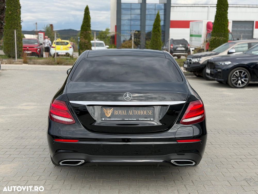 Mercedes-Benz E 300 9G-TRONIC AMG Line - 11