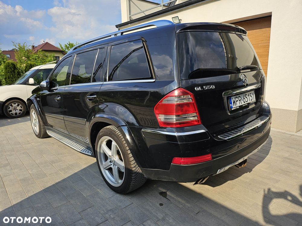 Mercedes-Benz GL - 4