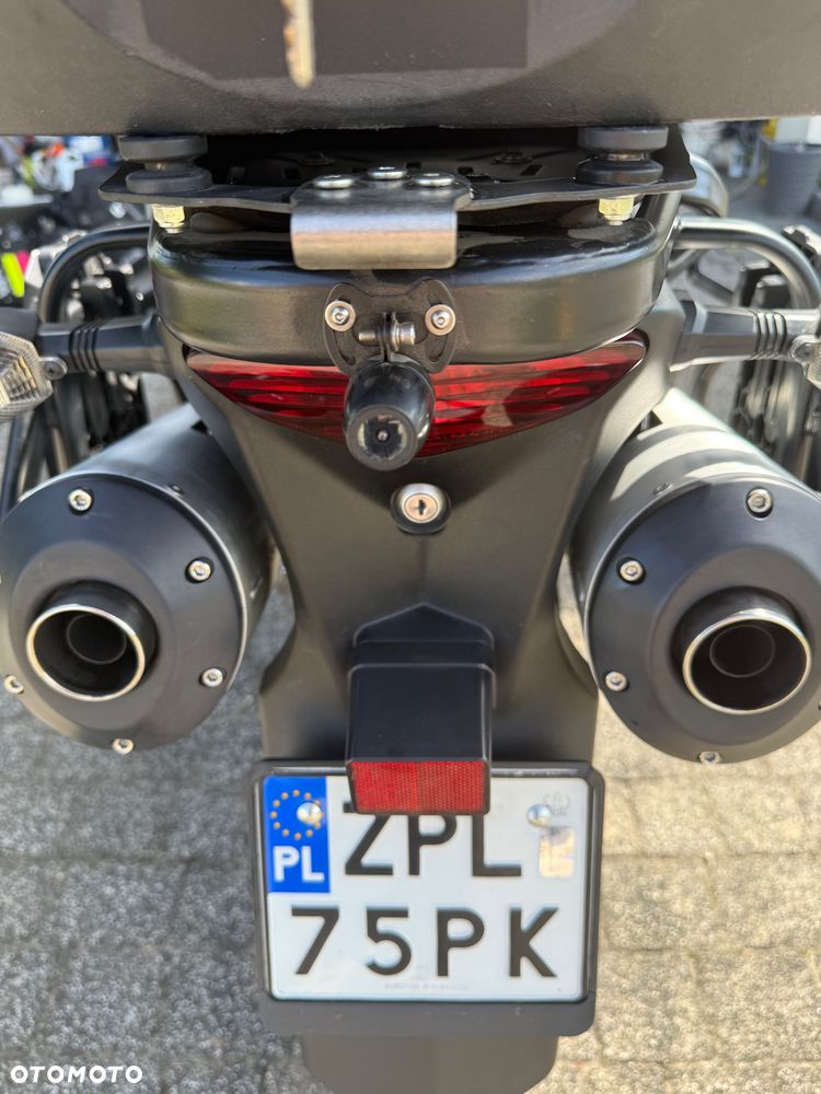 Suzuki V-STROM - 19