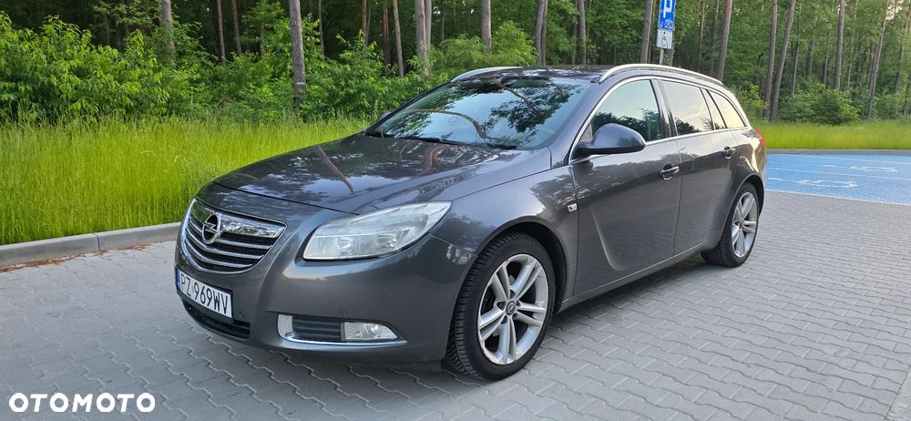 Opel Insignia 1.6 - 9