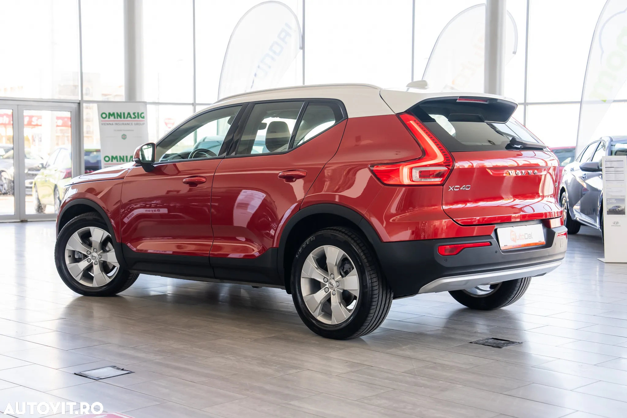 Volvo XC 40 D4 AWD Geartronic Momentum - 3
