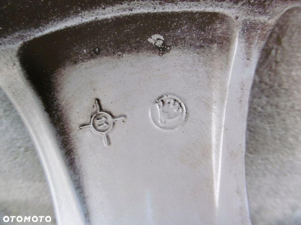 skoda yeti 5l0 7.0jx17h2 et45 5x112 - felga - 9