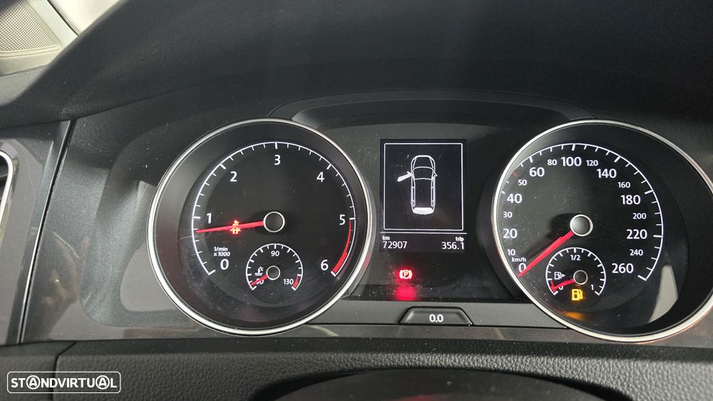 VW Golf Variant 1.6 TDi Confortline - 25