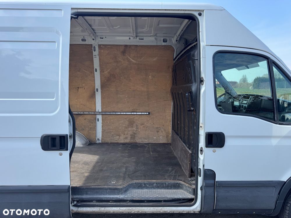 Iveco Daily - 16