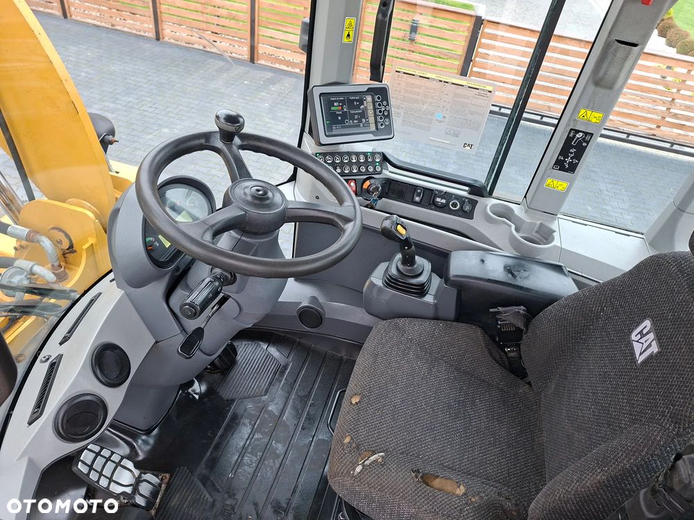 Caterpillar CAT 930 M - 2