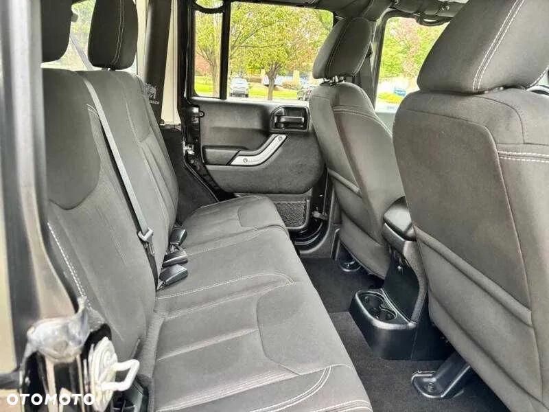 Jeep Wrangler 3.6 Unlim Rubicon - 14