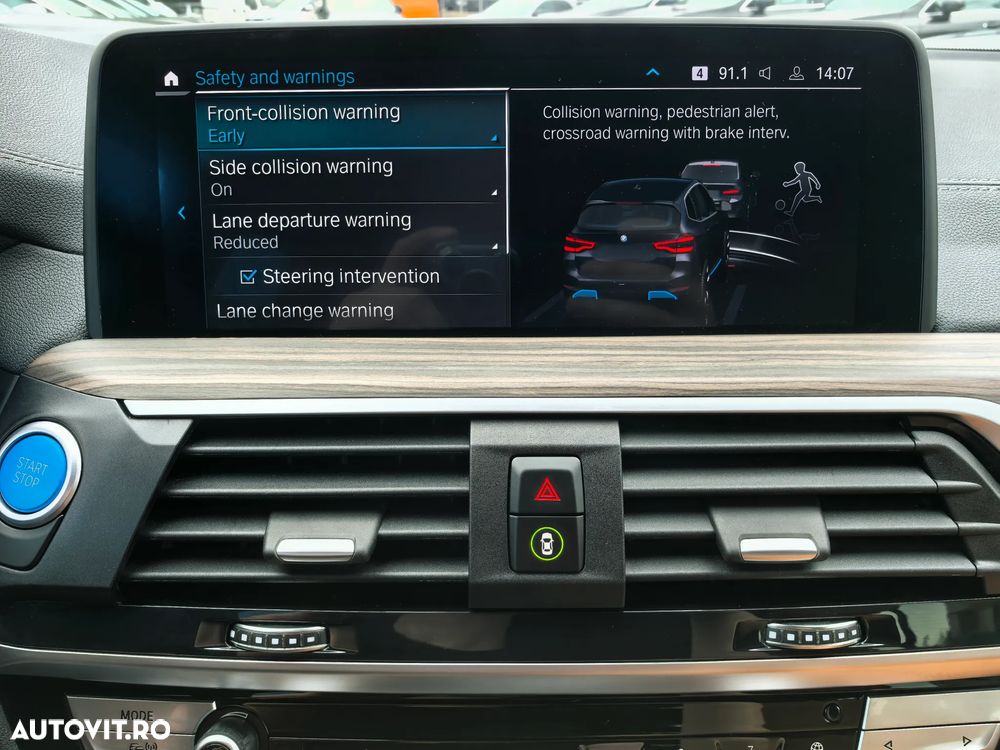 BMW iX3 Standard - 24