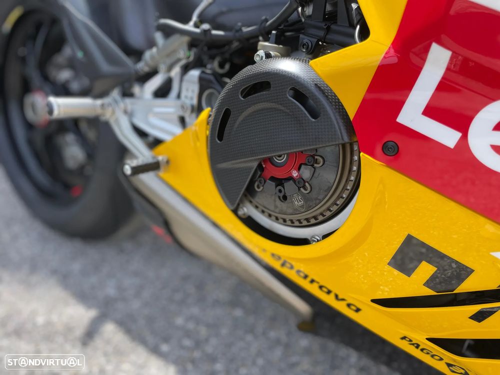 Ducati Panigale V4 Bagnaia 2023 World Champion Replica - 2