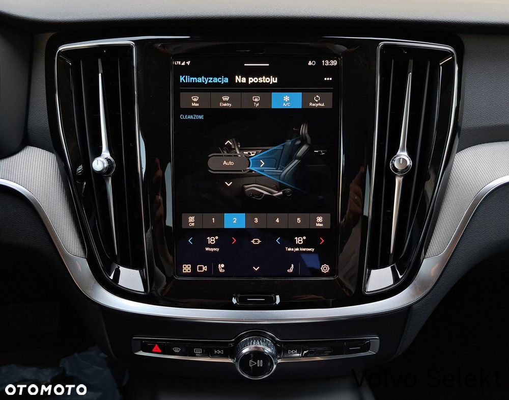 Volvo V60 Cross Country - 23
