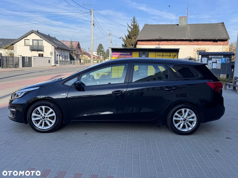 Kia Ceed 1.6 GDI ISG Dream-Team Edition - 7