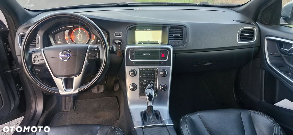 Volvo V60 D2 Geartronic Kinetic - 17