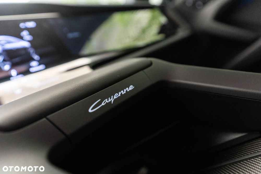 Porsche Cayenne - 32