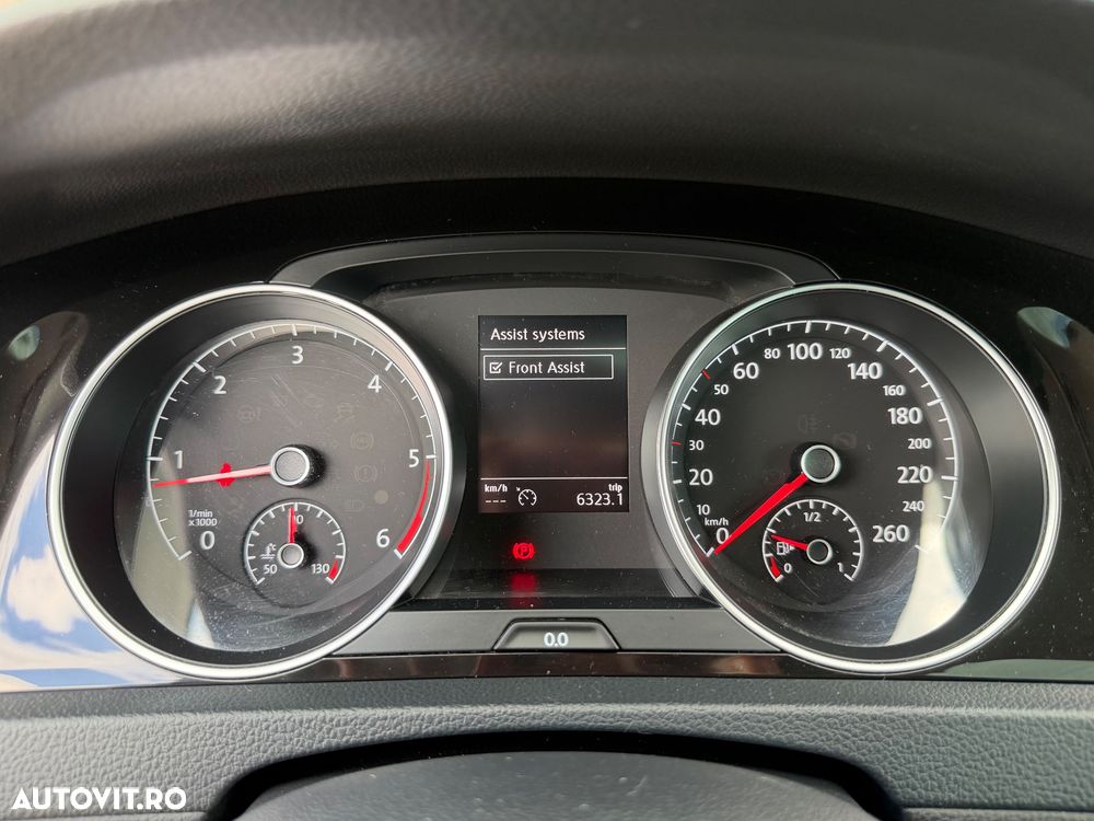 Volkswagen Golf 1.6 TDI DPF BMT Highline - 16