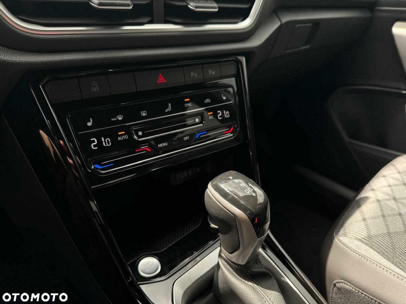 Volkswagen T-Roc 1.5 TSI R-Line Plus DSG - 16