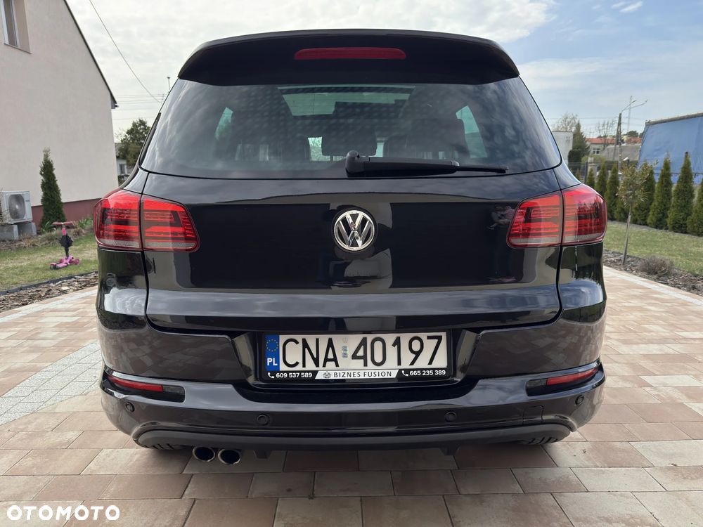 Volkswagen Tiguan 2.0 TDI 4Mot Perfectline R-Style DSG - 12