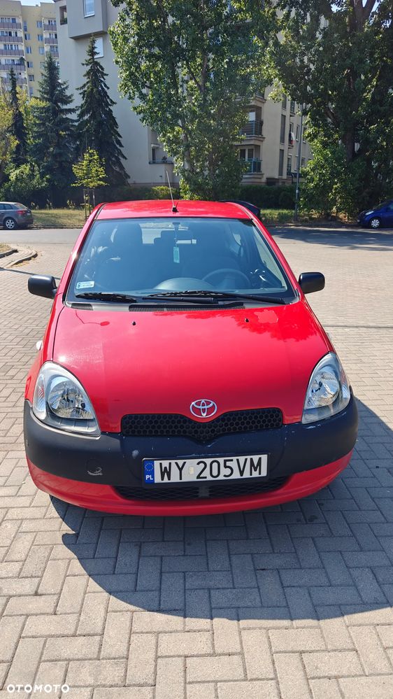 Toyota Yaris 1.0 Base - 2