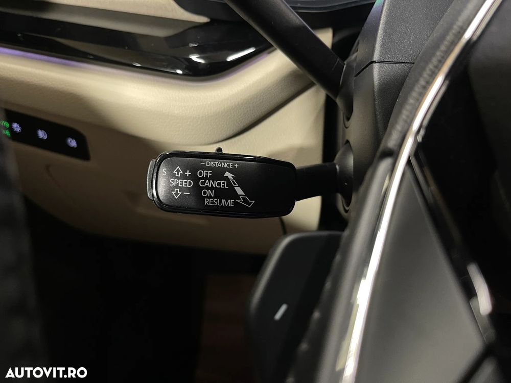 Skoda Octavia 2.0 TDI DSG Style - 25
