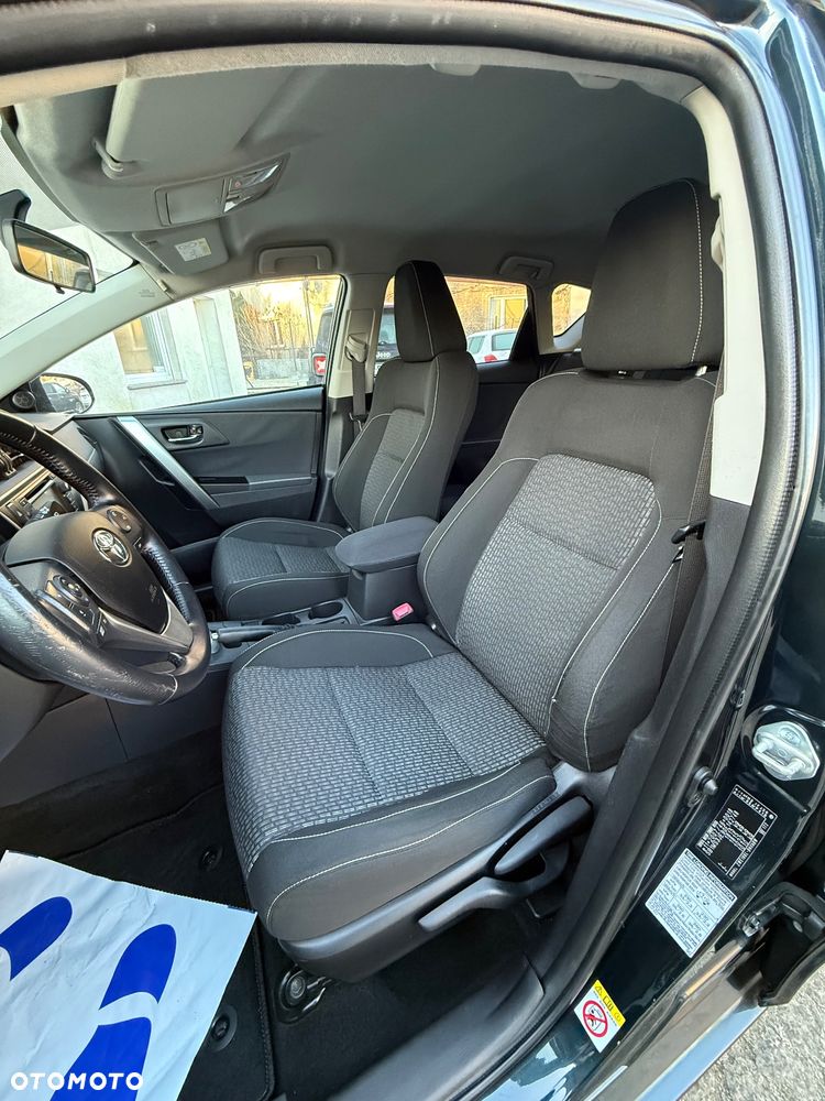 Toyota Auris - 9
