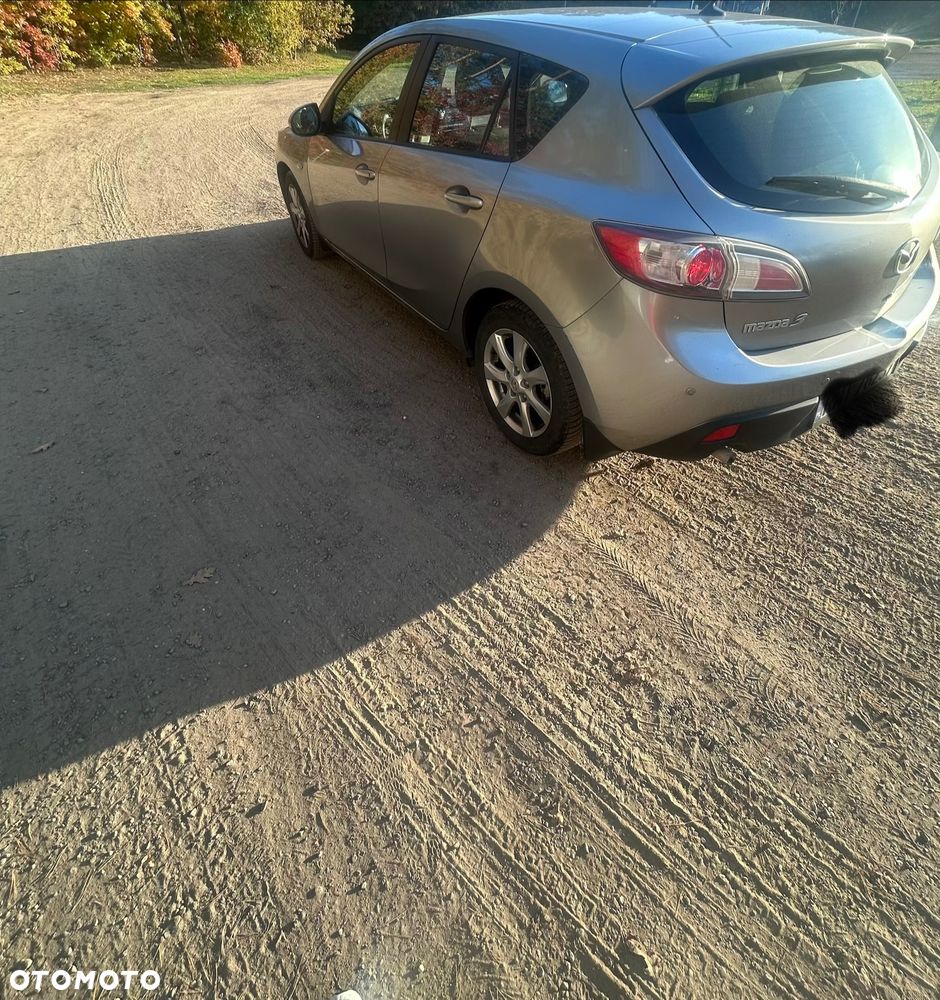 Mazda 3 2010 photo 4