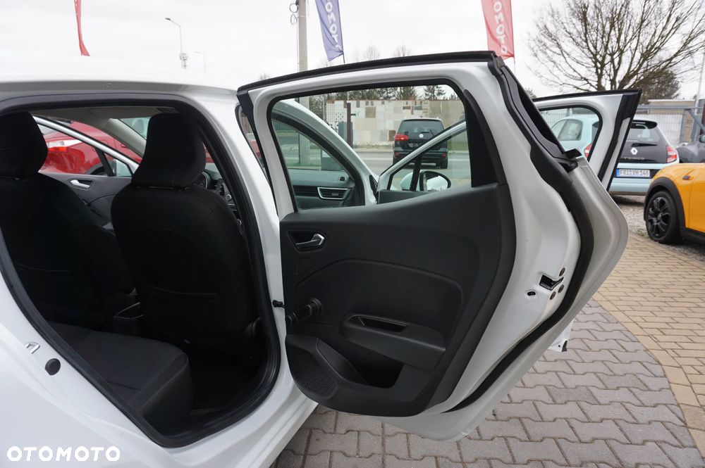 Renault Clio TCe 100 BUSINESS EDITION - 28