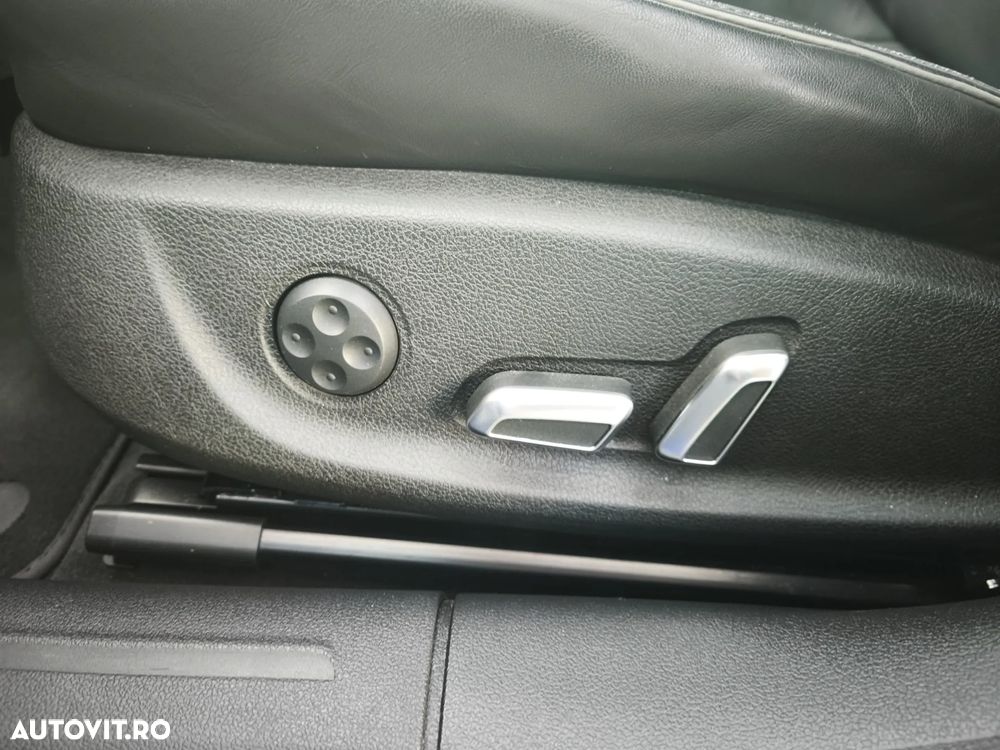 Audi RS4 Avant 4.2 FSI quattro Stronic - 26