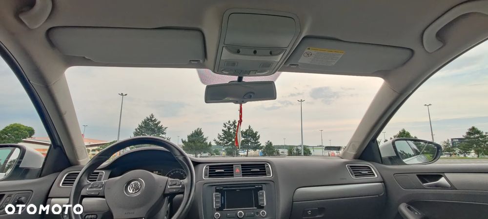 Volkswagen Jetta 1.4 TSI Highline - 12