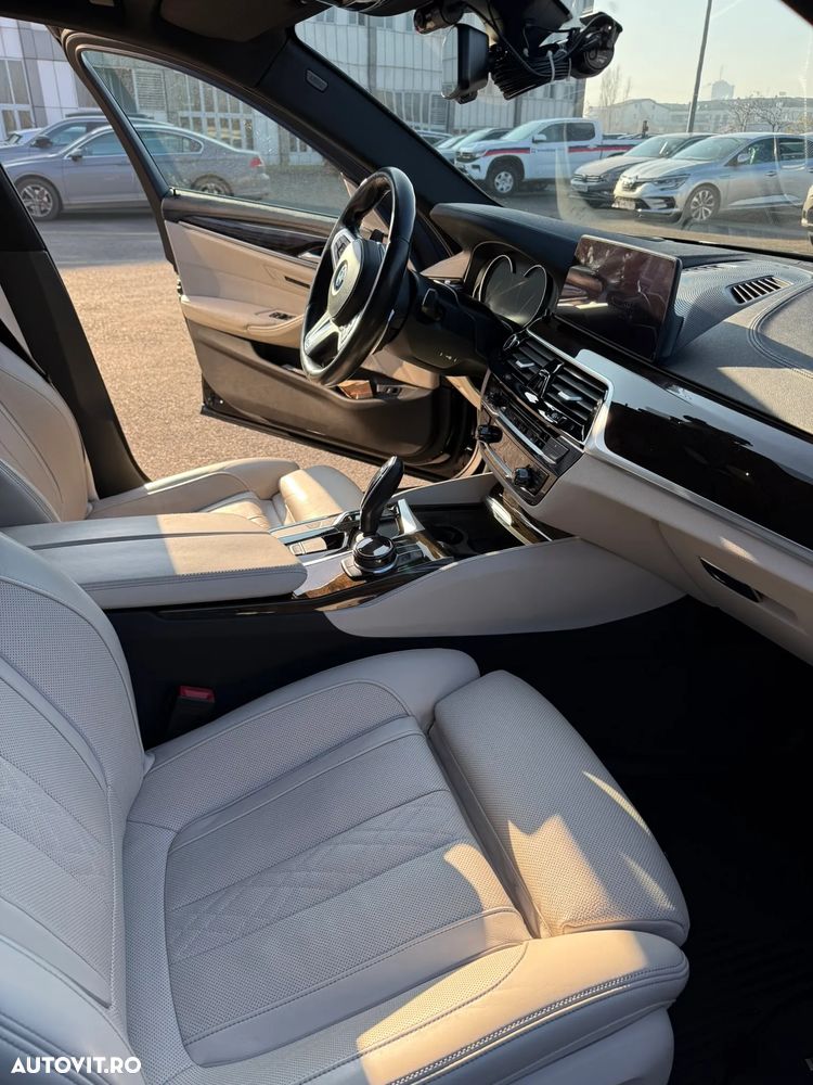BMW Seria 5 530d xDrive Aut. Luxury Line - 19