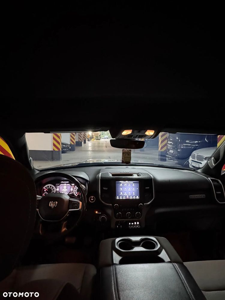 Dodge RAM 1500 5.7 4x4 - 6