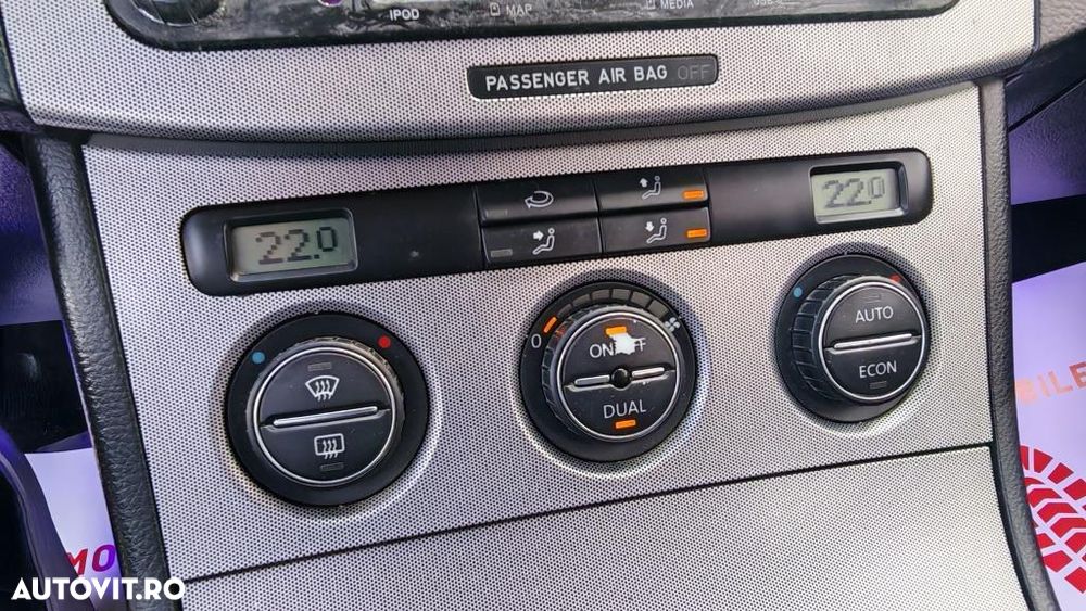 Volkswagen Passat 2.0 TDI DPF Sportline - 11