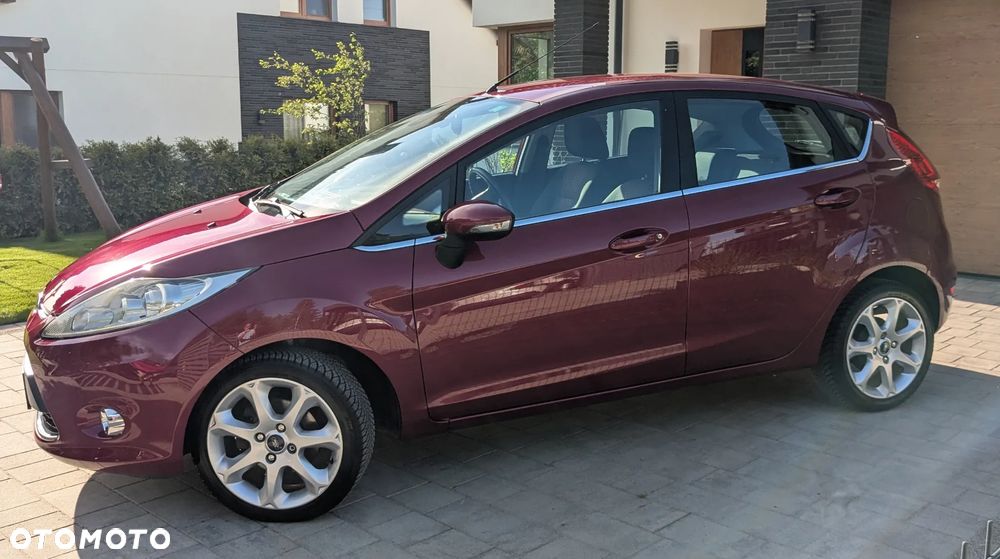 Ford Fiesta - 2
