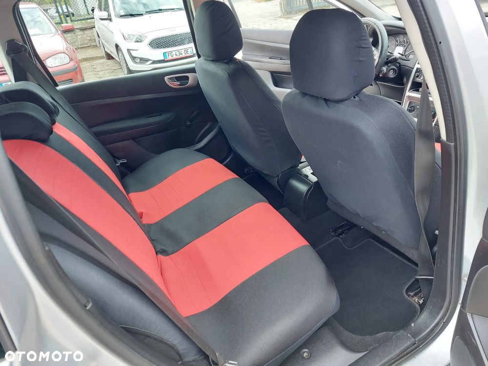 Peugeot 307 - 12