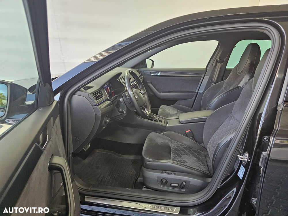 Skoda Superb 2.0 TDI DSG Sportline - 8