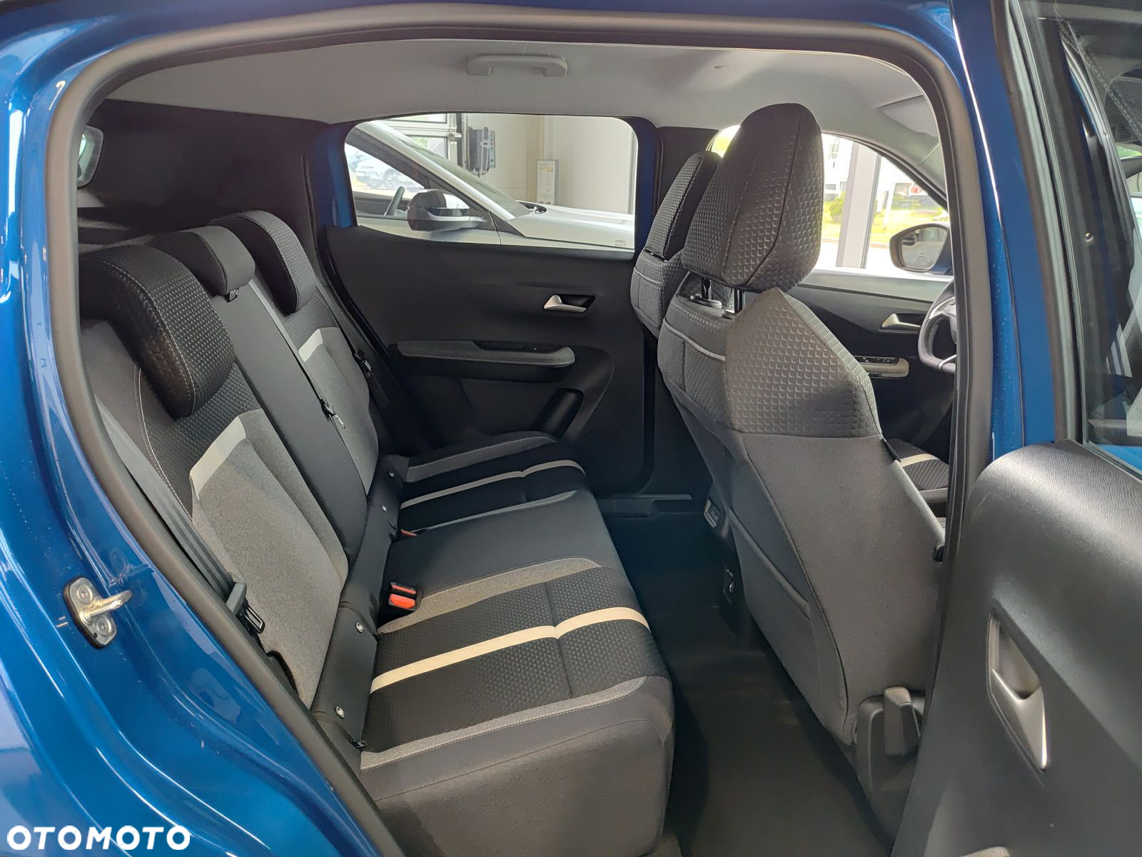 Opel Frontera - 8