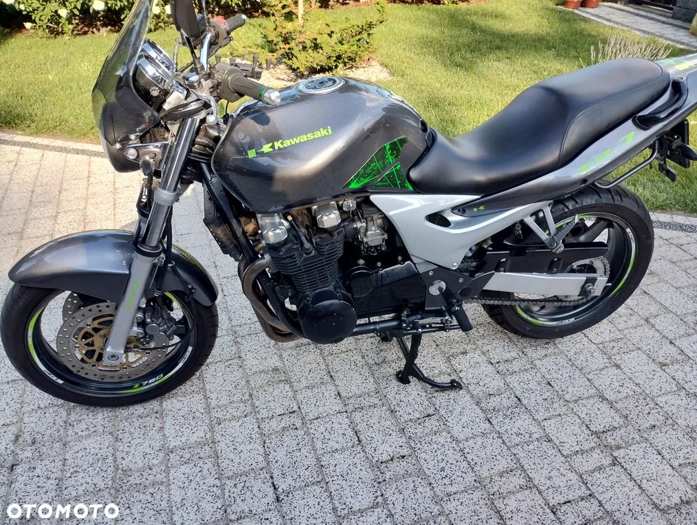 Kawasaki ZR - 1