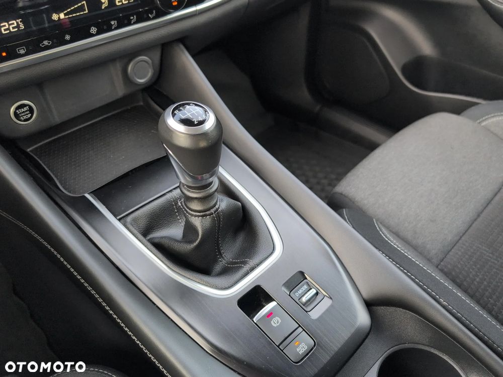 Nissan Qashqai 1.3 DIG-T N-Connecta - 16