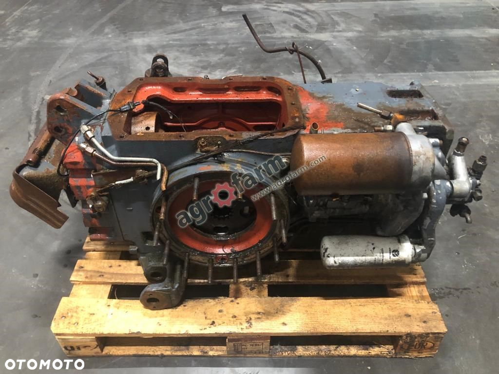 TYLNY MOST NEW HOLLAND 8160 5164888 - 4