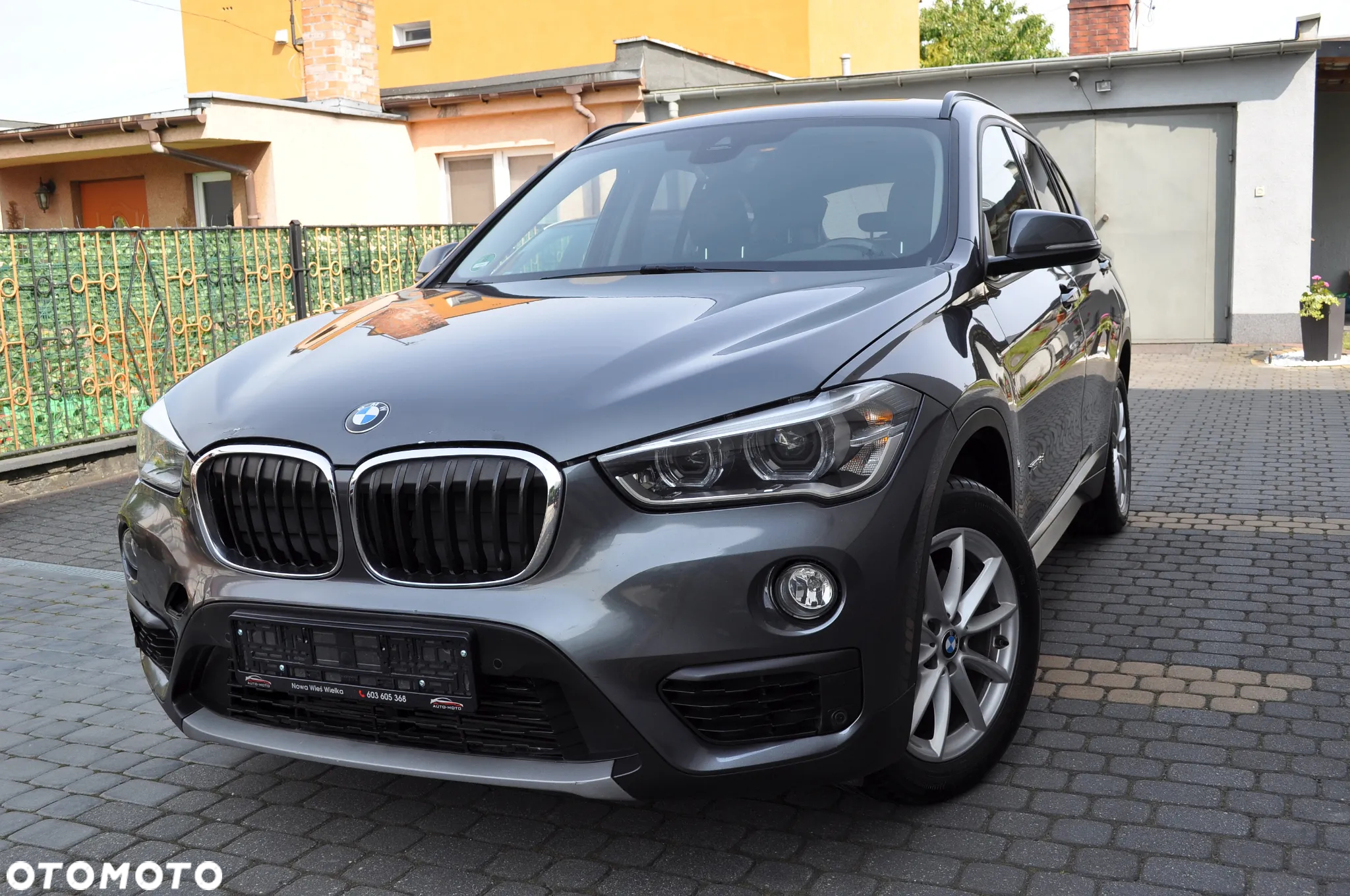 BMW X1 xDrive18d Business Edition - 2