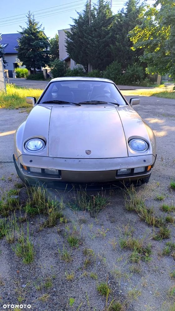 Porsche 928 - 3