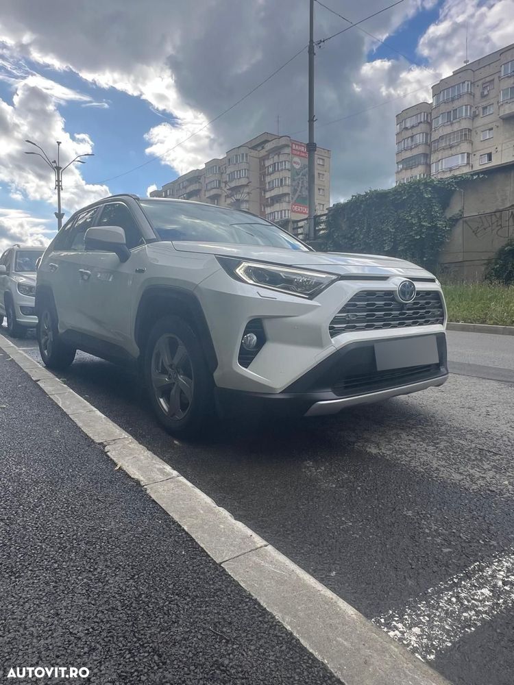 Toyota RAV4 - 3