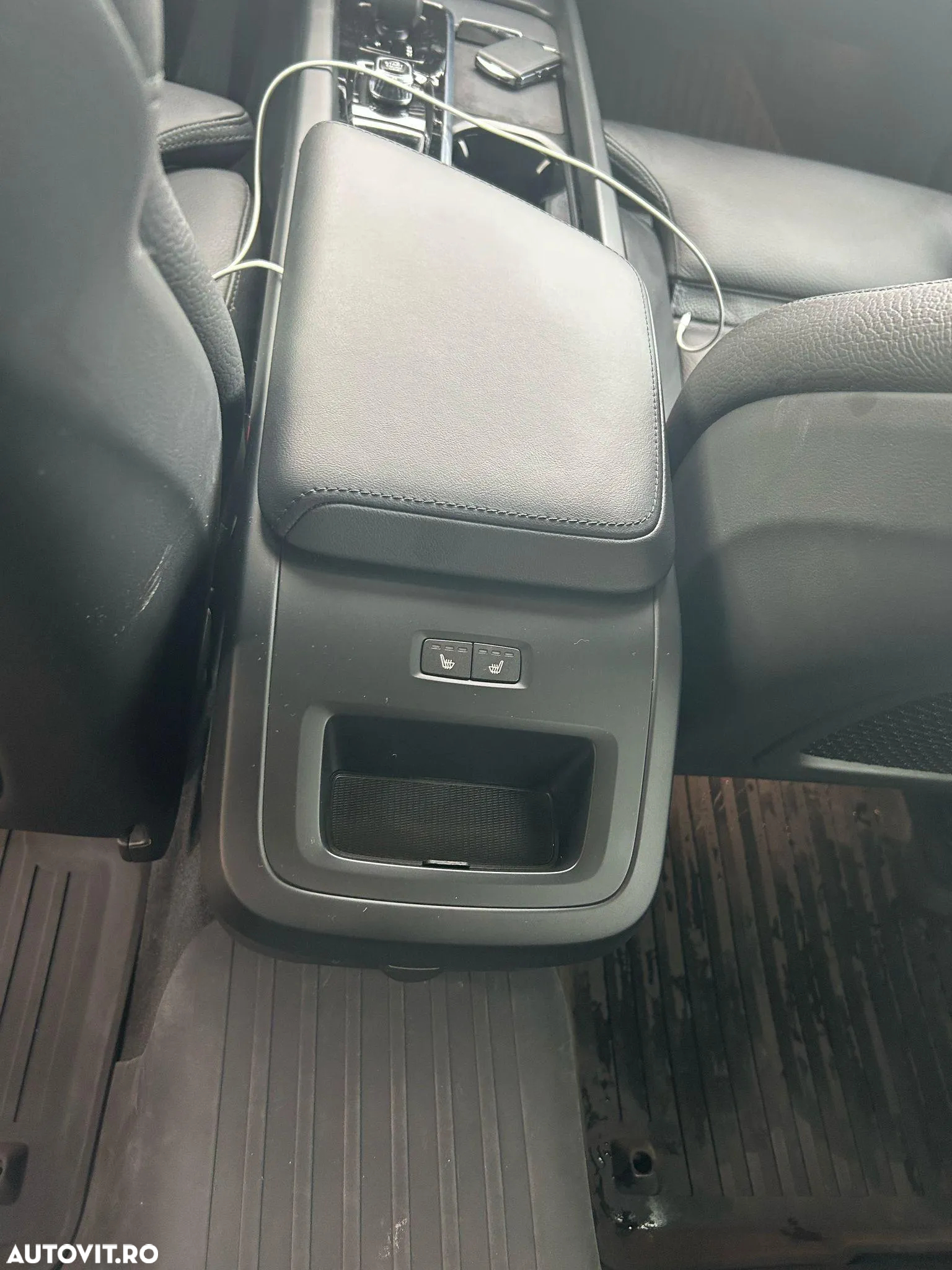 Volvo V60 B4 MHEV AT AWD Plus Bright - 9