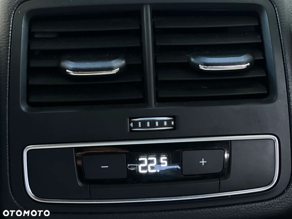 Audi A4 Limousine - 20