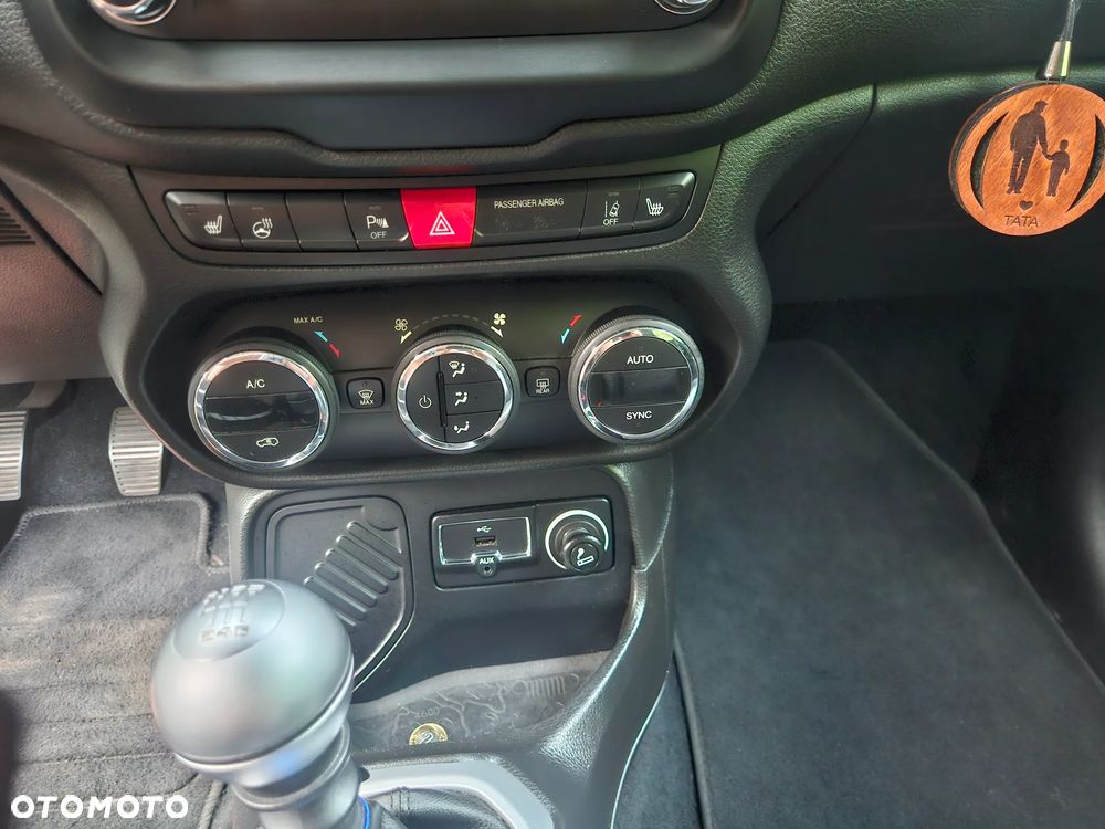 Jeep Renegade 1.4 MultiAir Limited - 35