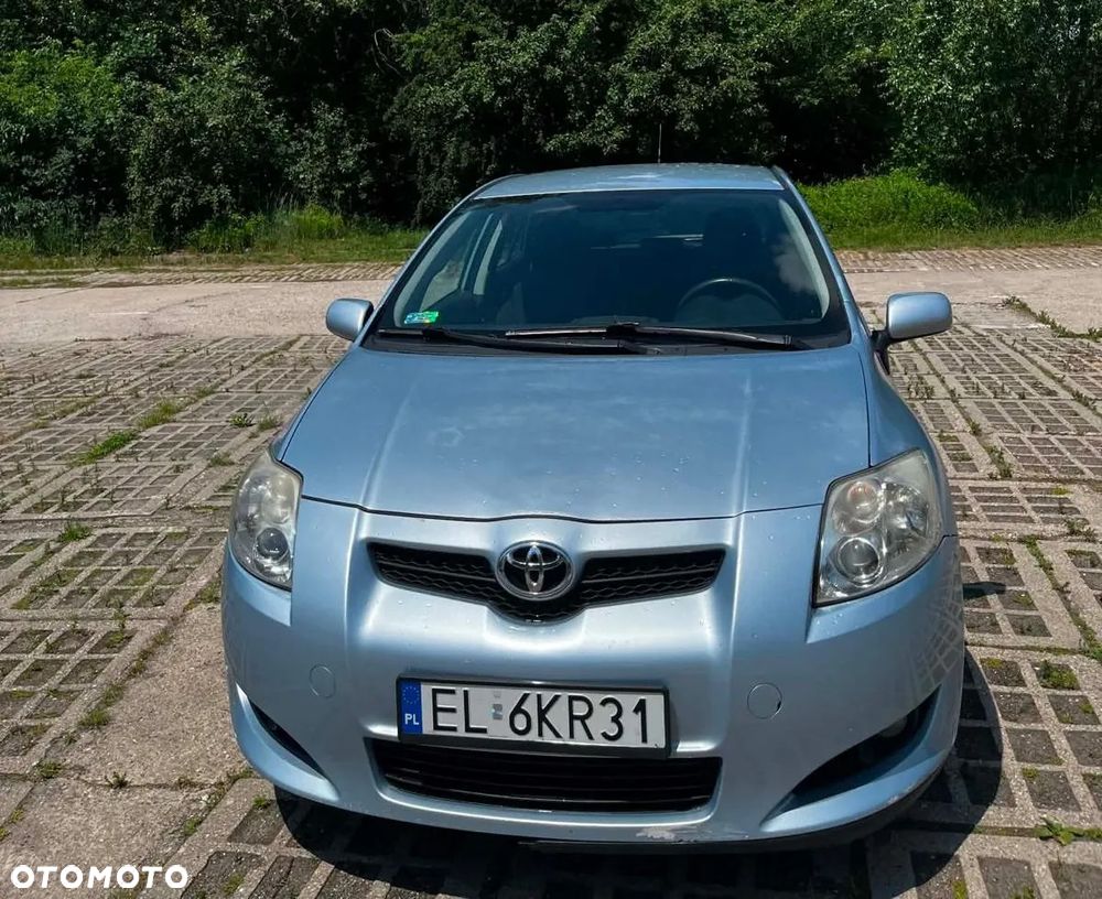 Toyota Auris 2.0 D-4D Luna - 1